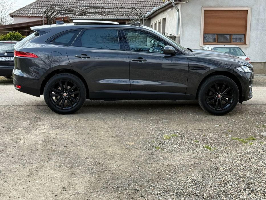 Jaguar F-Pace 2.0d 4x4 Navigatie, Incalzire, Xenon , Unic Propietar
