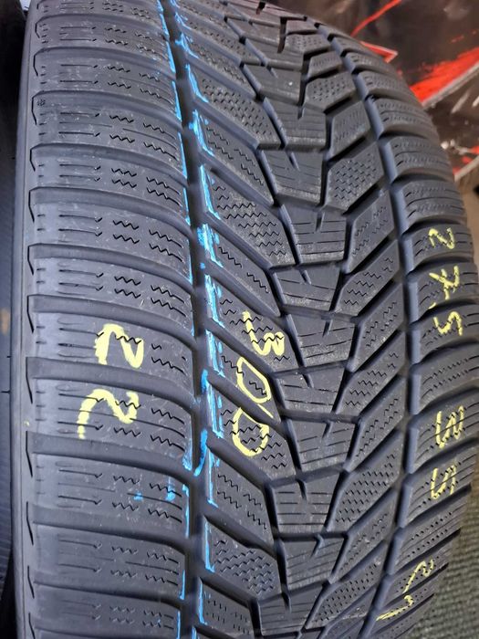 275 35 22 hankook