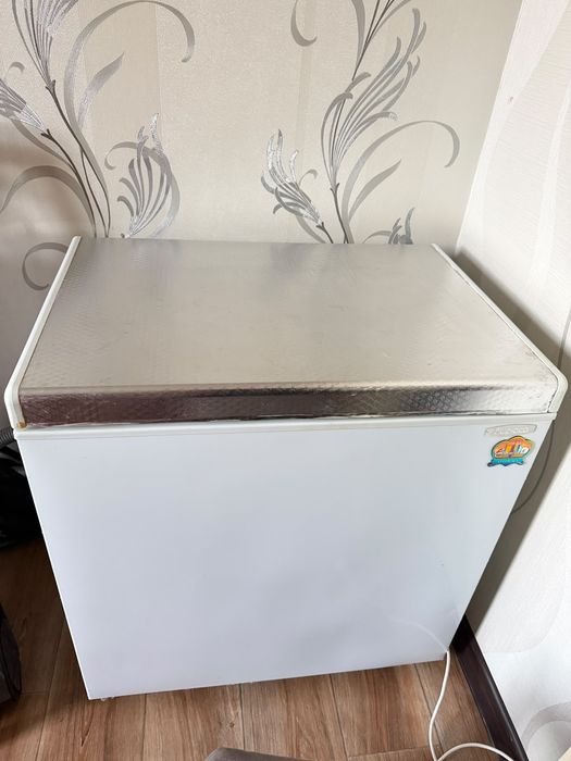 Продам морозильник компактный