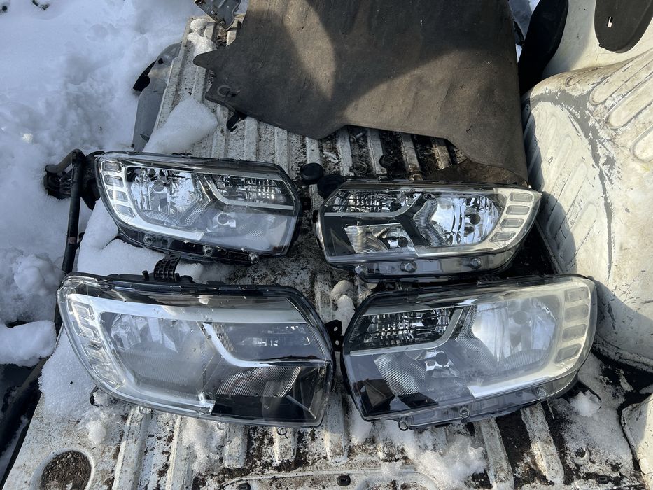 Far / Faruri Stanga / Dreapta Dacia Logan Sandero Mcv 2017 - 2020