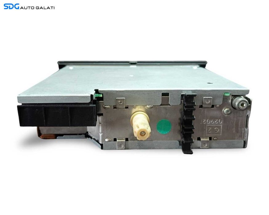 Radio CD Player Renault Modus 2004 - 2012 Cod 8200256141D [LR6645SOS]