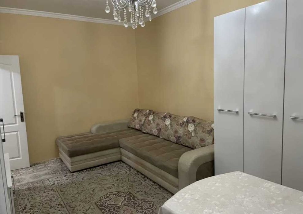 2-х комнатная в центре. Абая