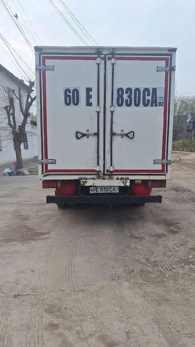 Исузи 2010 пробег  887 652 холати яахши ишлаб турман мошина