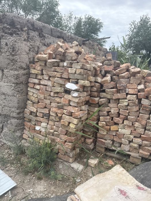 Жженый кирпич советский ,