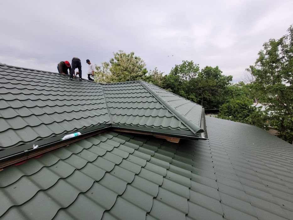 Executam acoperișuri și Mansardări