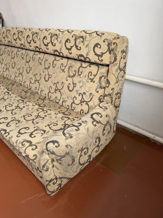 Продас диван хорошего качесва за 30000