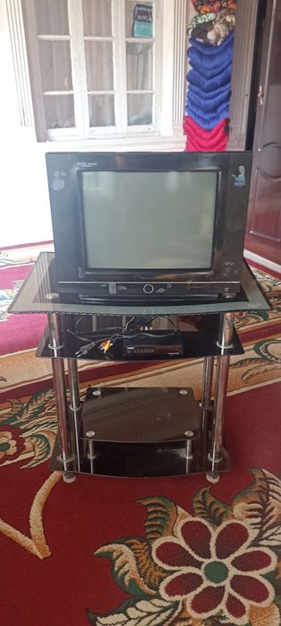 LG  tlivizor sotiladi