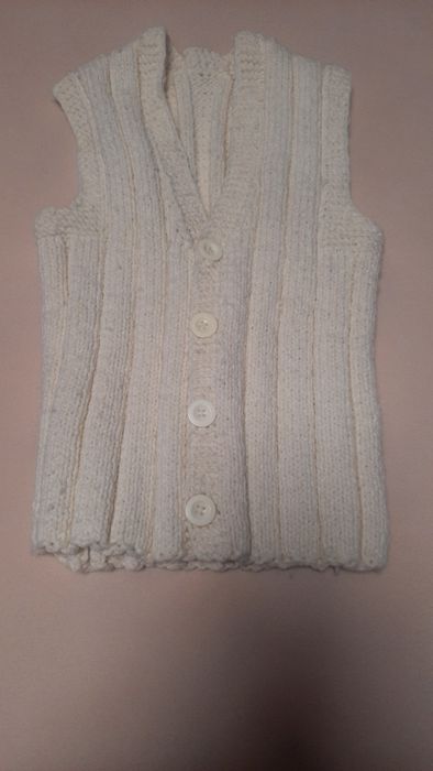 Vesta tricotata copii 5-7 ani NOUA