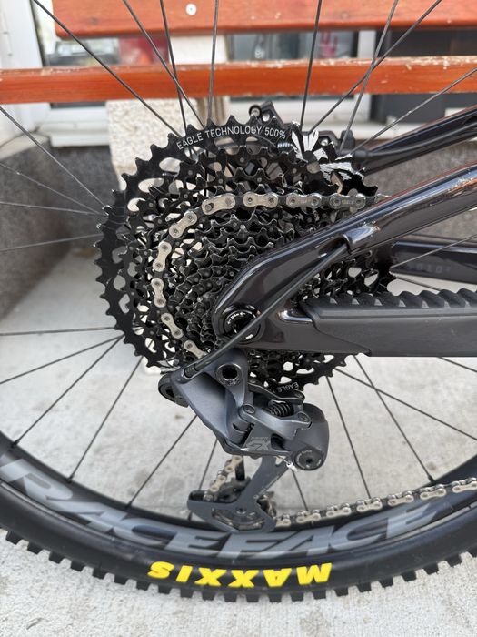 Планински велосипед Мекица SantaCruz 5010c Carbon 27.5/M