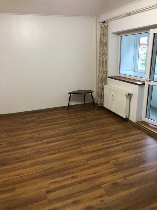Particular vand apartament 3 camere zona Dristor