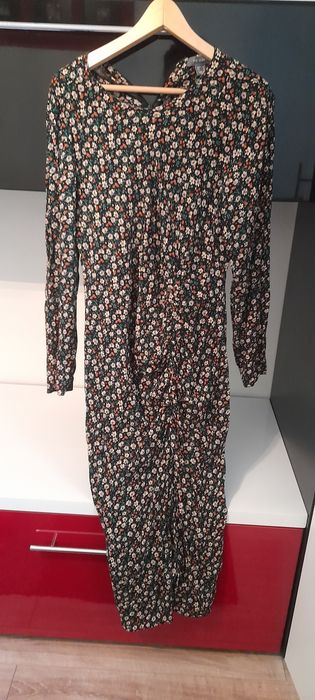Rochii de damă, în conditii bune de mar.42-44