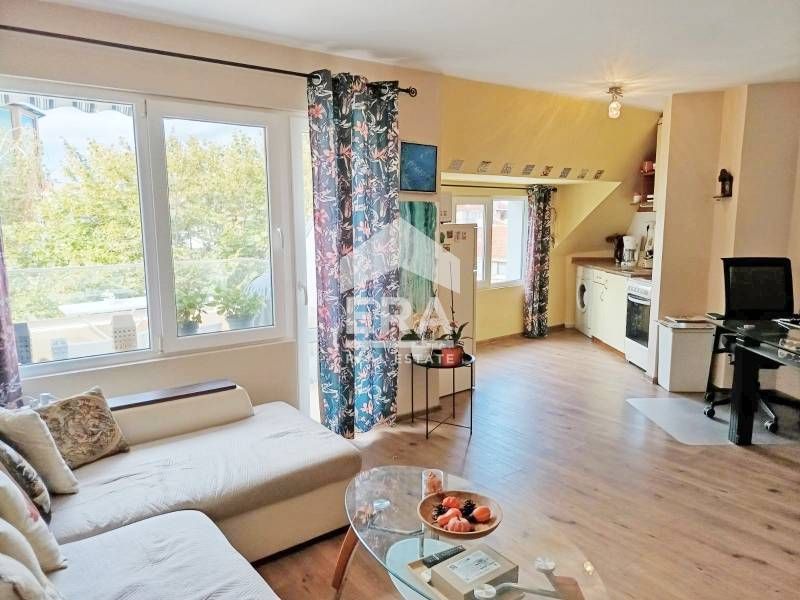 Продава се Тристаен апартамент в Поморие - 102 кв.м за 565 €/кв.м - Снимка #2