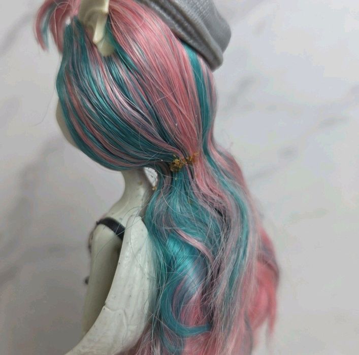 Рошель Скариж монстер хай