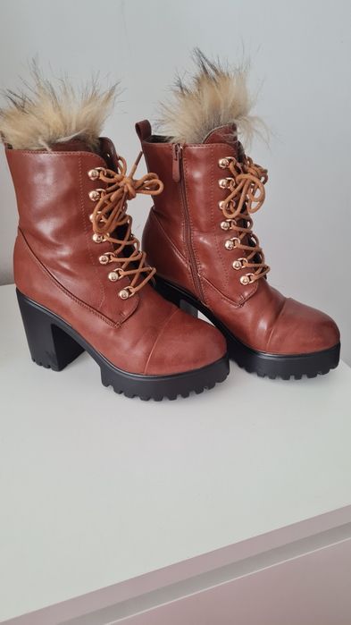 Ghete îmblanite cu blană damă cu toc gros maro marimea 37