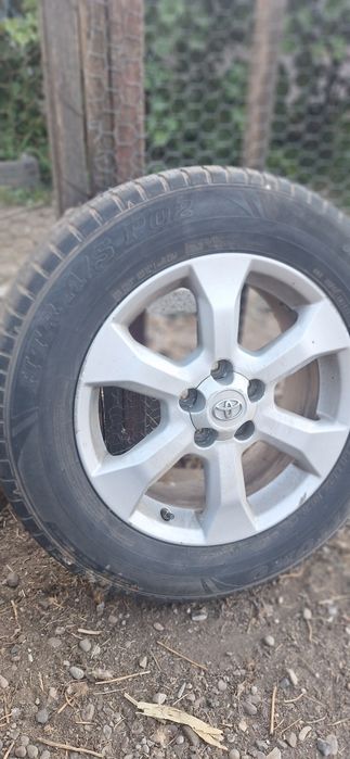 De vânzare roti iarna Rav 4 2007