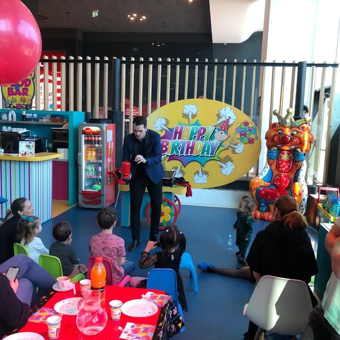 Magician petreceri copii Smoments Bucuresti și Ilfov
