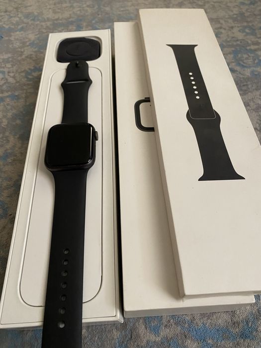 Apple Watch  SERIES 4