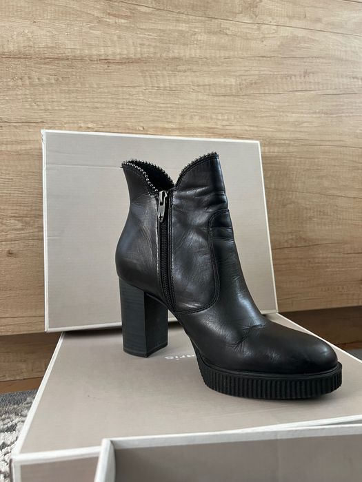 Черни кожени  боти