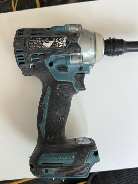 Makita impact pentru bolturi 18 v