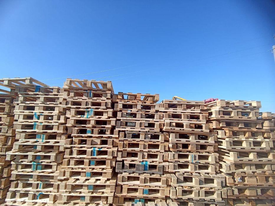 Принимаем палеты поддоны