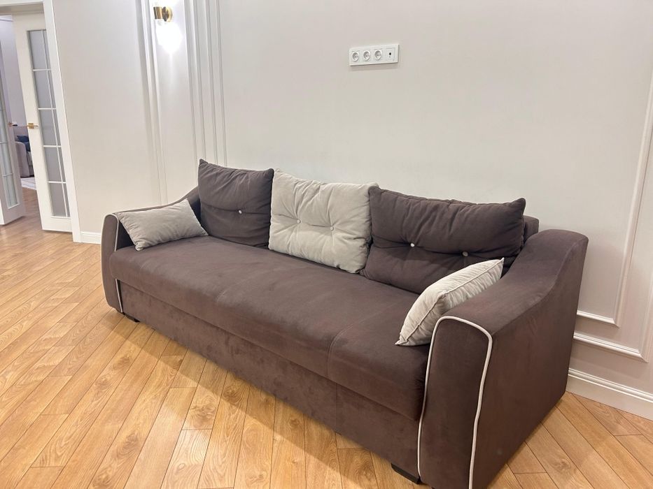 Продам стильный диван