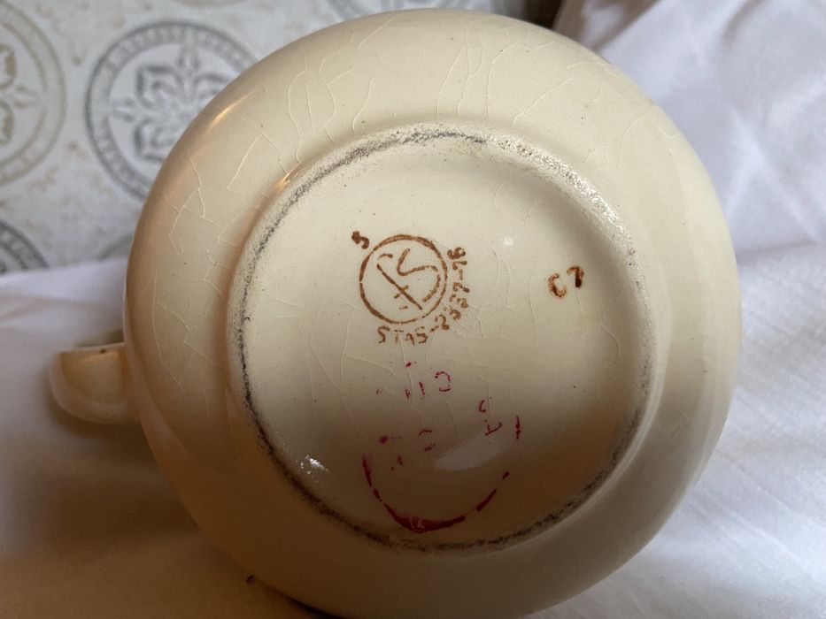 Стара, винтидж каничка, латиера с цветя