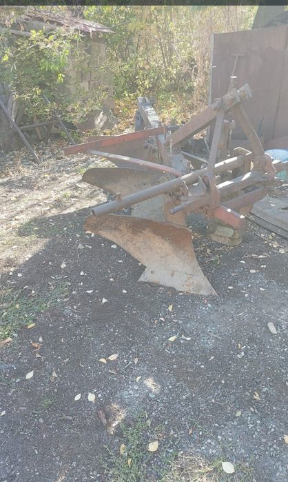 Продам плуг с бараной.