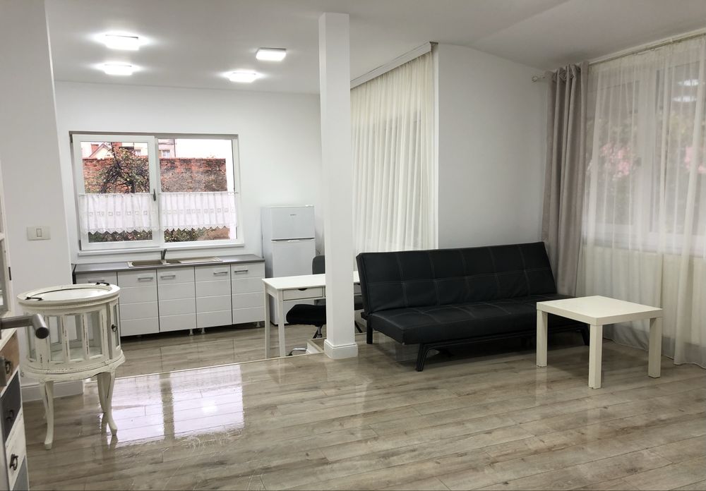 Inchiriez Apartament 2 camere Centru Brasov