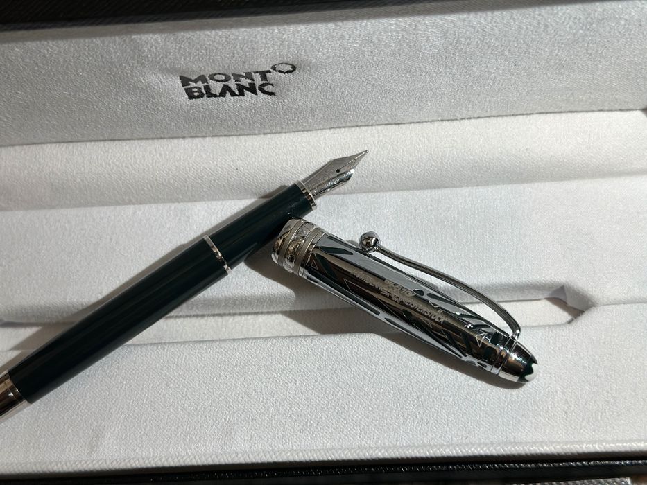 stilou Montblanc versiune noua