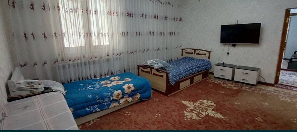 Mirzo Ulugʻbek choyxona salom oldida 2 xona kv ijaraga beriladi