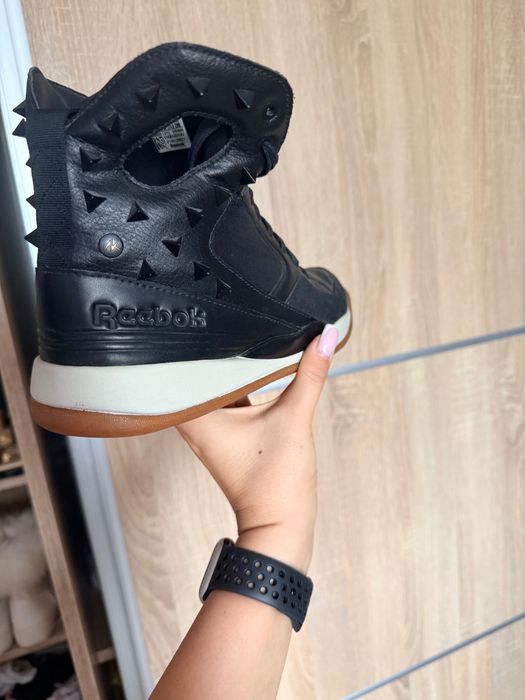 Маратонки REEBOK