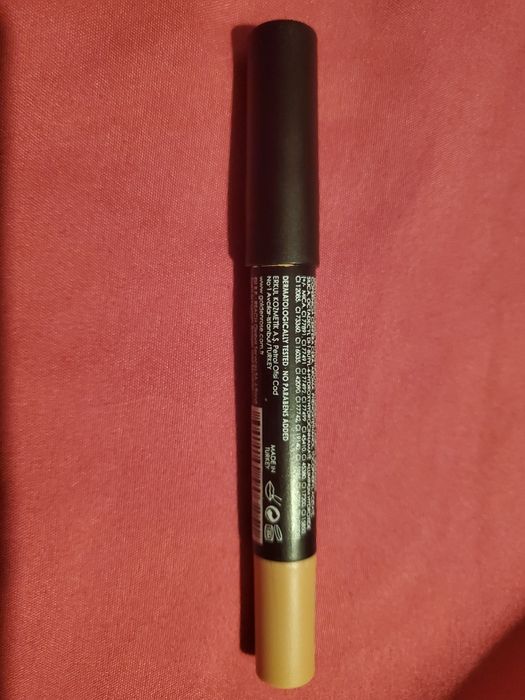 Матово червило Golden Rose