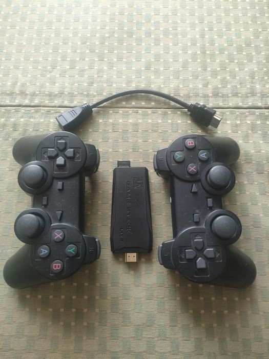 Продам game stick в хорошем состоянии