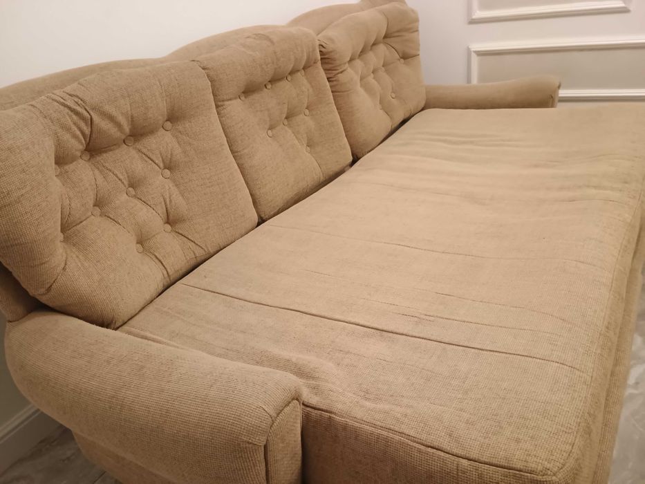 Canapea  cu 3 locuri