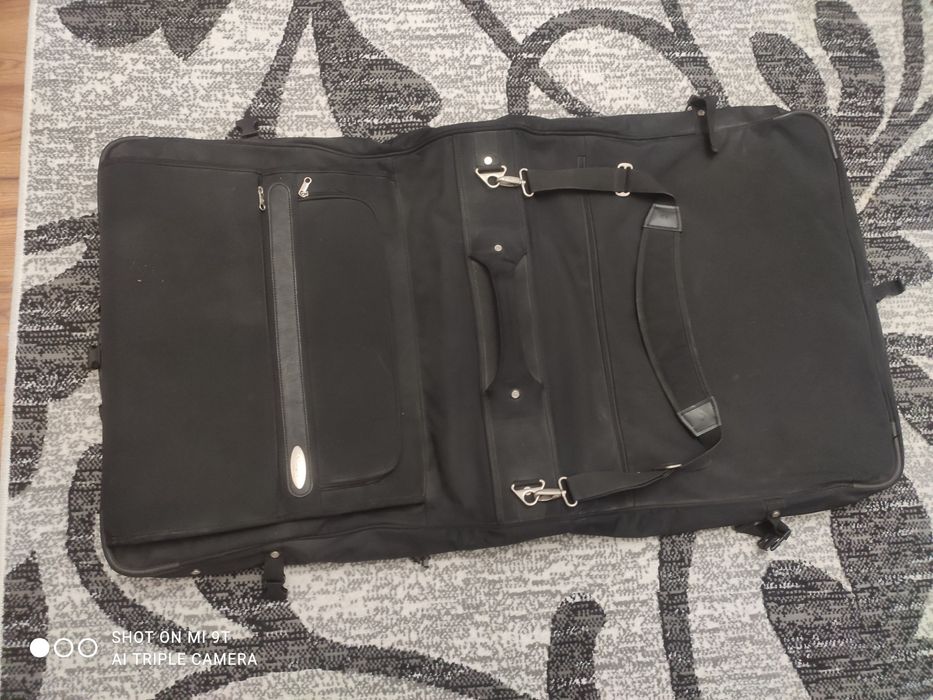 Сумка чехол - чемодан для костюма