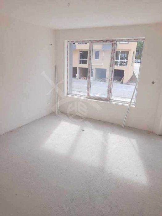 Продава се Тристаен апартамент в Бургас, Меден рудник - зона А - 140 кв.м за 683 €/кв.м - Снимка #2