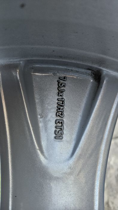 Оригинални джанти Audi 17 цола 7,5 J 51ET + летни Goodyear Efficent 215 55 DOT 2022 6-7mm грайфер