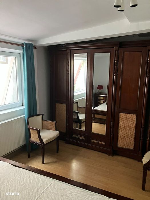 Apartament 3 camere , zona Vitan