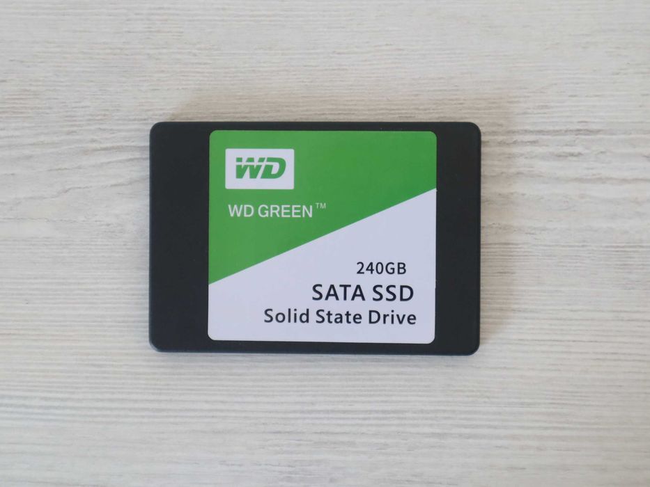 Скоростной SSD-накопитель WD Green 240GB SATA III
