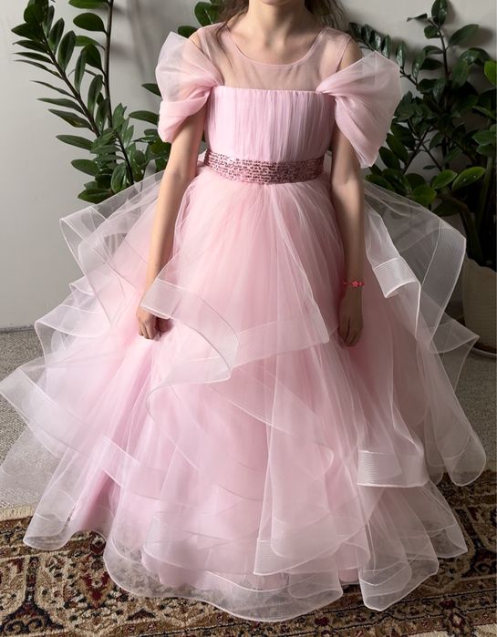 Прокат детских платьев