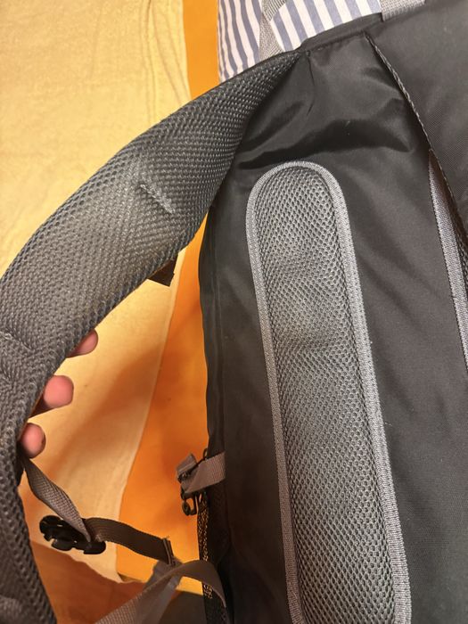 Ghiozdan laptop CANYON