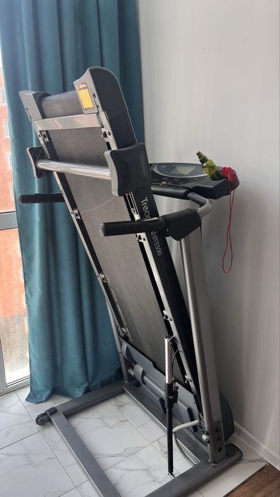 Продам беговую дорожку