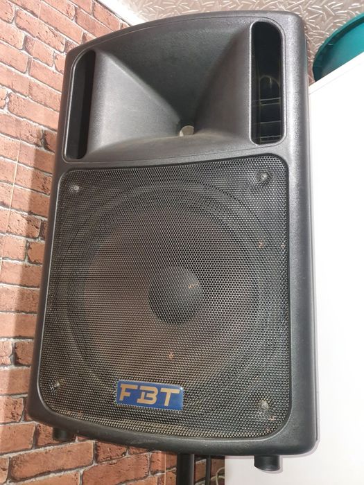 Vînd boxa fbt himax 6