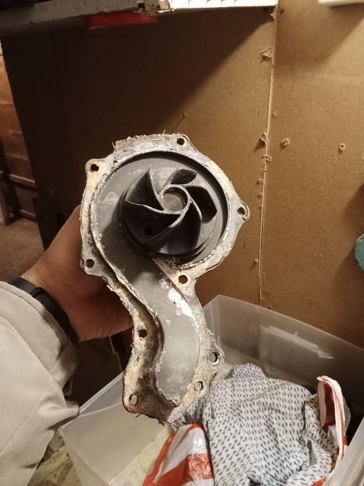 Продам запчасти на Пассат б3