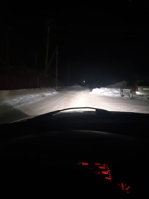 Продам фары Ауди 100с4