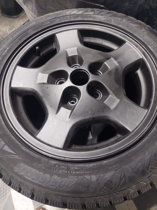 Продам диски с резиной r16 НОВЫЕ