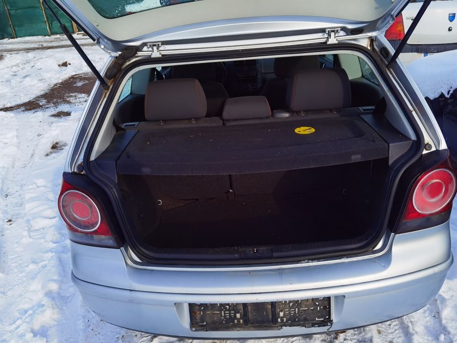 Haion bara spate stop spate stanga dreapta vw Volkswagen polo 9n LA7W