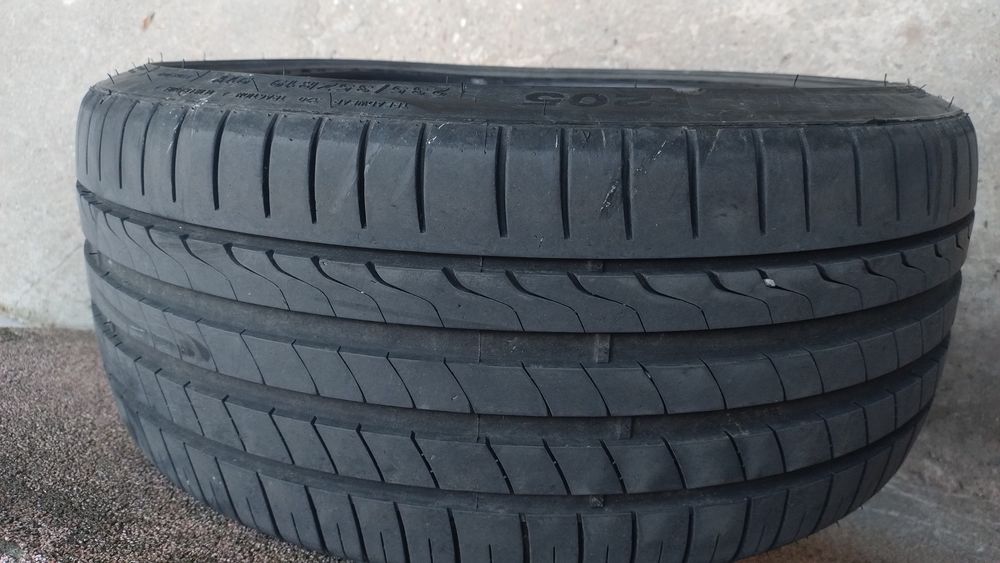 Vând 4 cauciucuri 235 cu 35 pe r19,aproape noi,Landsail,3acelasi profil și unul diferit,0772221788