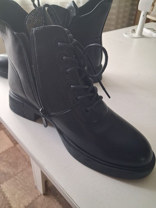 Продам осенние сапоги. 39 размер.