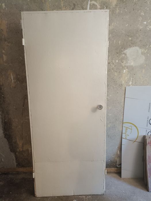 Двери деревянные